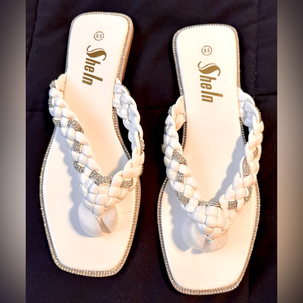 NWOT SHEIN 8.5 white flat sandals with metallic rhinestones